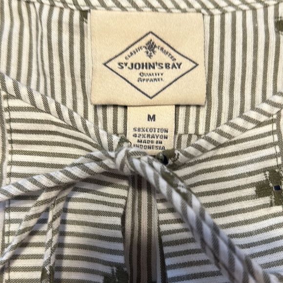 ♥️ 3 For $24 ♥️ St John’s Bay Women’s Pullover 3/4 Sleeve Blouse Medium GUC - Picture 3 of 8